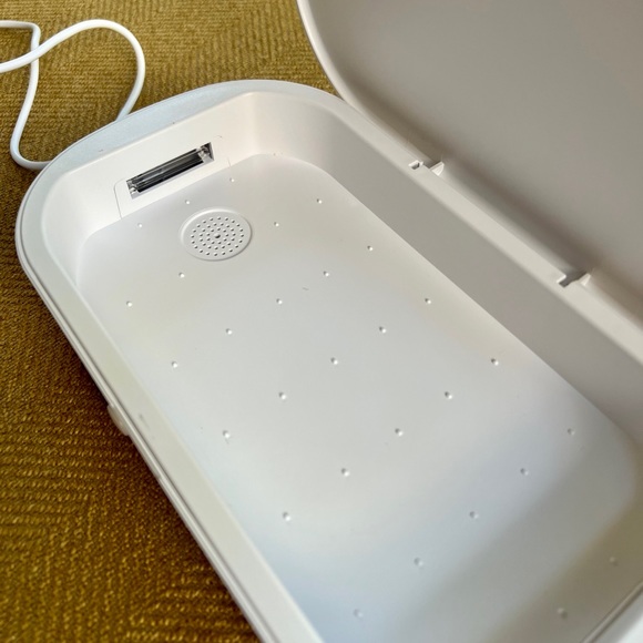 PureMobile UV Phone Sanitizer Box - Picture 6 of 7